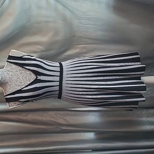 Guess sleeveless dress